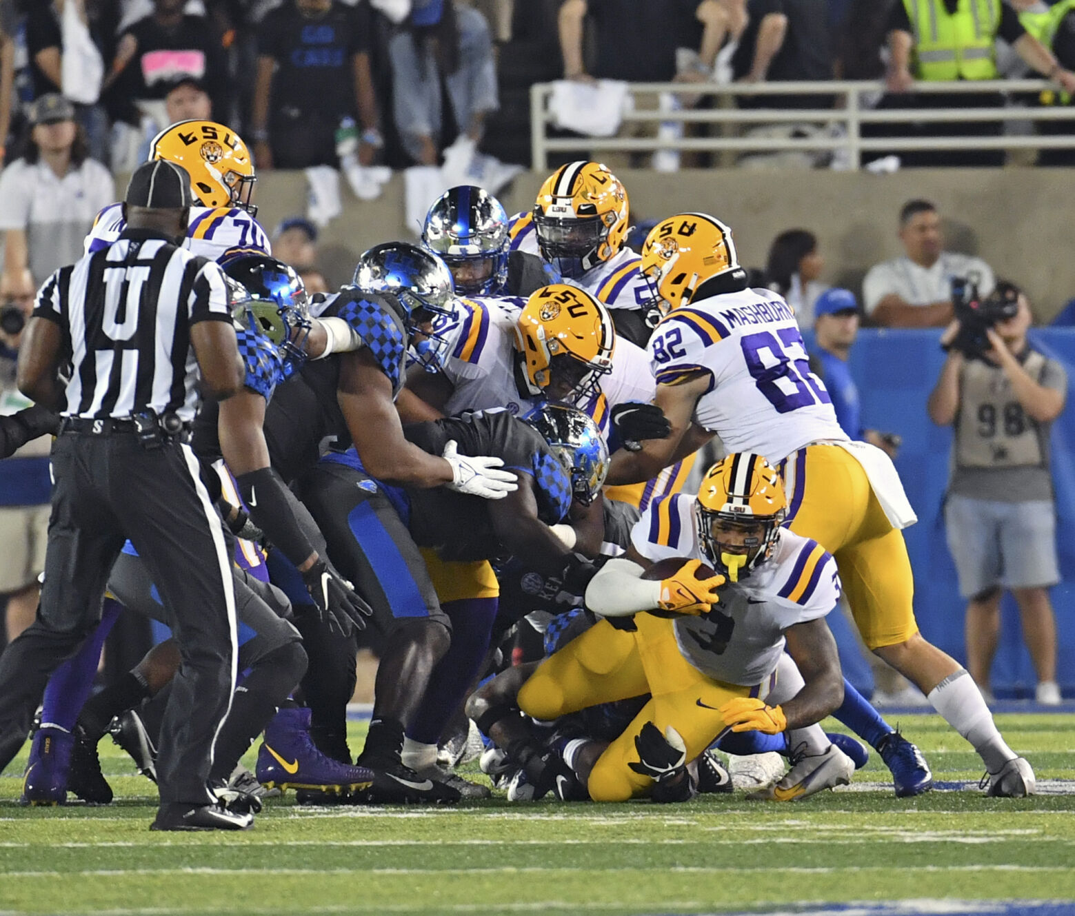 lsukentucky.101021 HS 2491.JPG